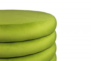 Homeroots 21" Green Velvet Tufted Round Cocktail Ottoman   489305