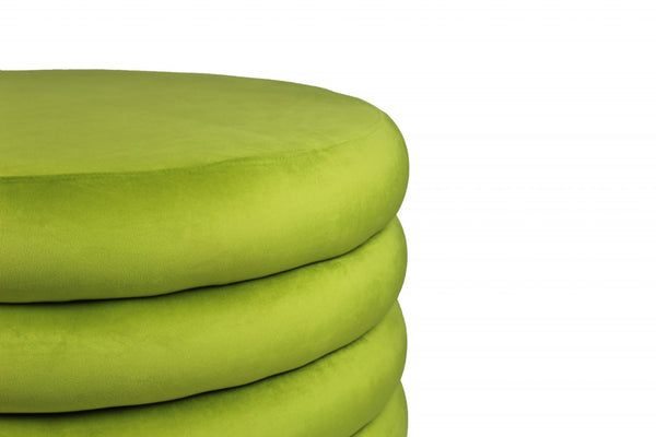 Homeroots 21" Green Velvet Tufted Round Cocktail Ottoman   489305