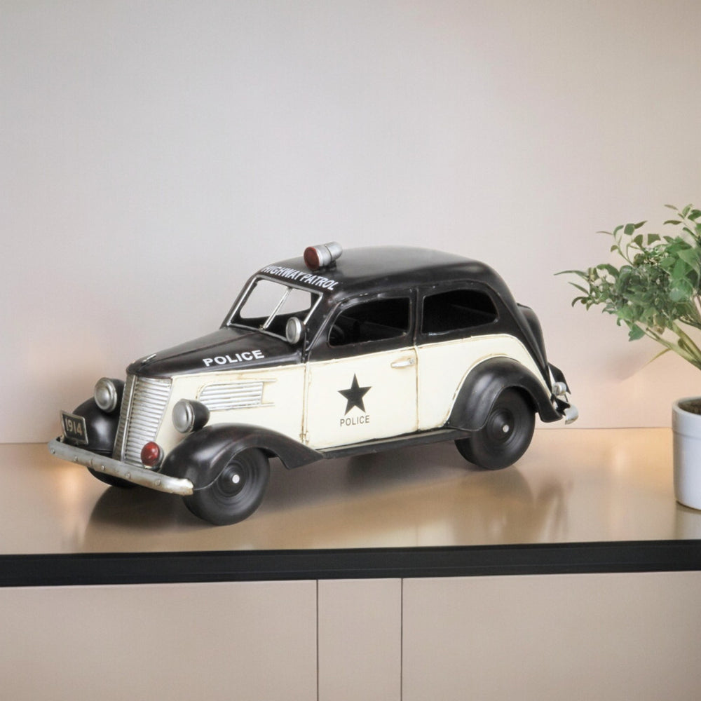 Homeroots 7" Black And White Metal Hand Painted 1937 Police Car Model Car  Metal 489427