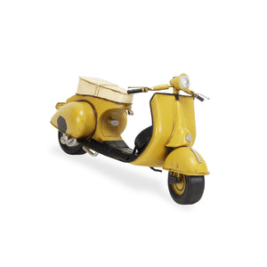 Homeroots 9" Yellow And Black Metal Hand Painted 1959 Yellow Scooter Model Motorcycle  Metal 489435