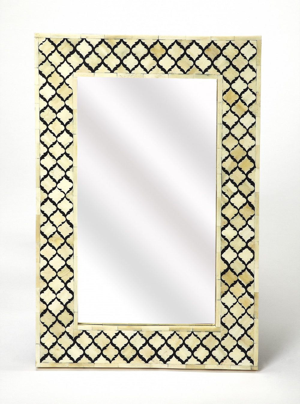 Homeroots 24" Ivory And Black Quatrefoil Bone Inlay Framed Wall Mirror  Bone Inlay 489584