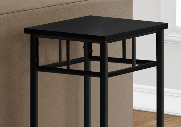 Homeroots 28" Black Square End Table With Shelf   489659