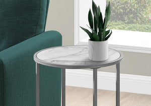 Homeroots 24" Silver And White Round End Table   489666