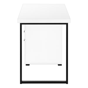 Homeroots 47" White And Black Wood And Metal Sled Desk With 3 Drawers - Stylish, Durable & Space-saving Design   489922