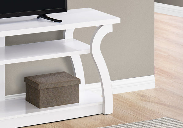 HomeRoots 60" White Wood Open Shelving TV Stand - Versatile Media Console for Modern Living & Stylish Display 490364