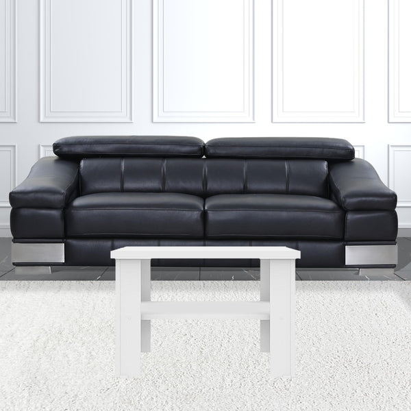 Homeroots 36" White End Table   490418