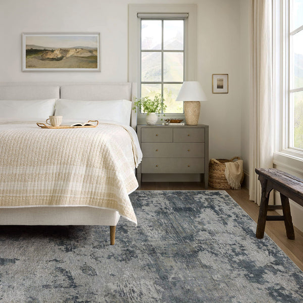 Homeroots 5' X 8' Blue Abstract Power Loom Area Rug  Other Material 490422