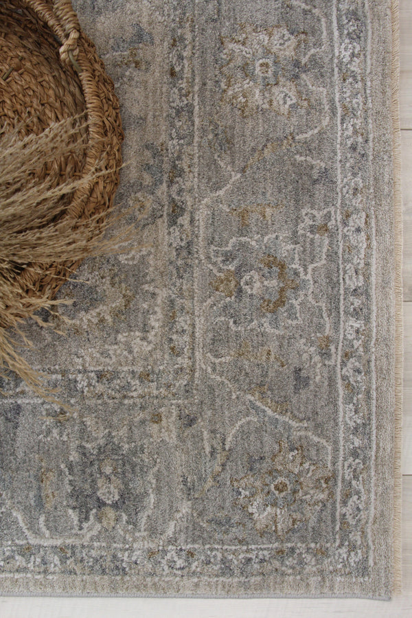 Homeroots 5' X 8' Cream Southwestern Power Loom Stain Resistant Area Rug  Other Material 490446