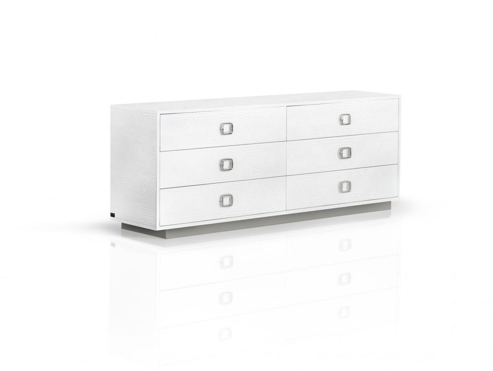 Homeroots 63" White Solid And Manufactured Wood Six Drawer Dresser  Solid And Manufactured Wood 490817