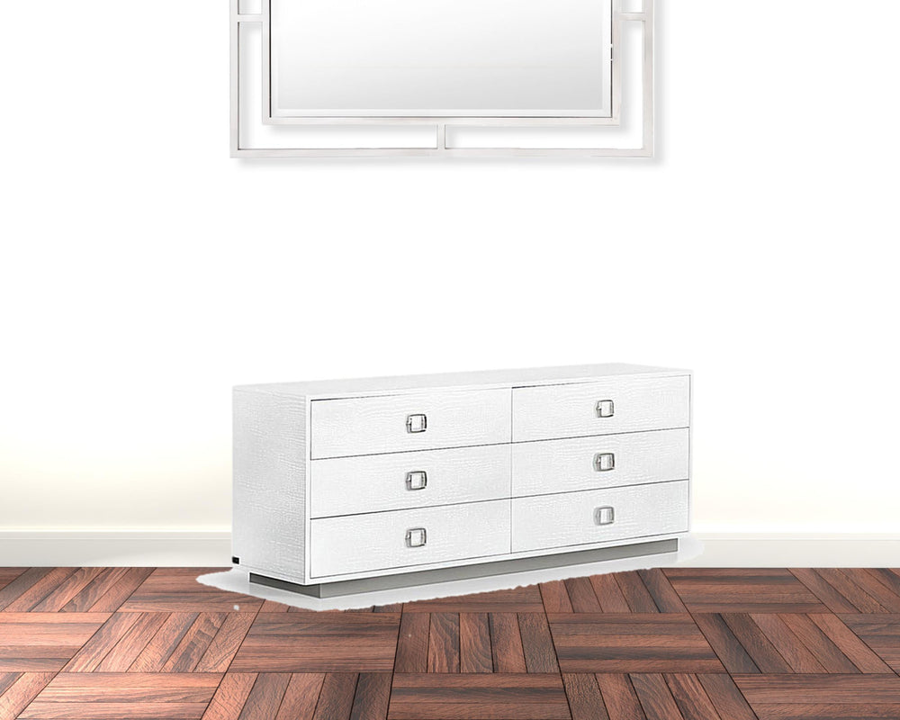 Homeroots 63" White Solid And Manufactured Wood Six Drawer Dresser  Solid And Manufactured Wood 490817
