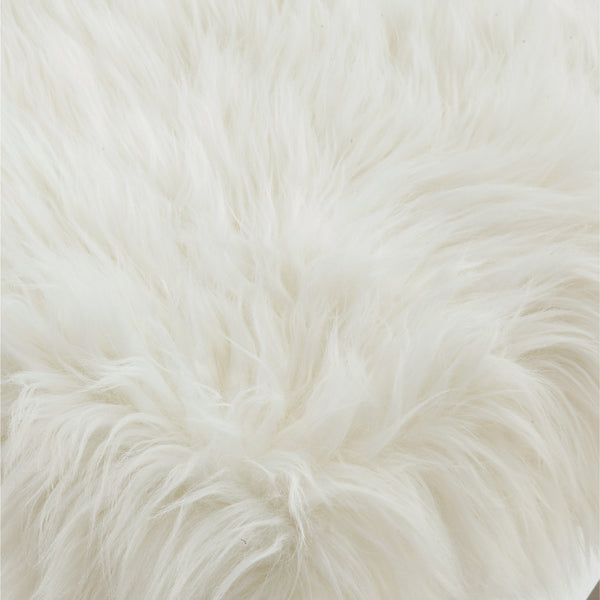 Homeroots 48" White And Silver Faux Fur Upholstered Bench White,Faux Fur Metal 490875