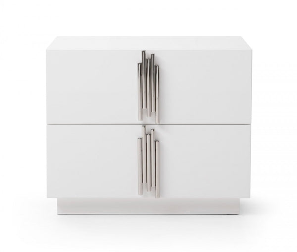 Homeroots 19" White Two Drawer Nightstand   491587