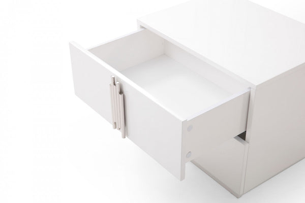 Homeroots 19" White Two Drawer Nightstand   491587