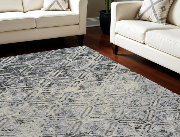 Homeroots 10' X 13' Grey Diamond Area Rug  Polypropylene 491616