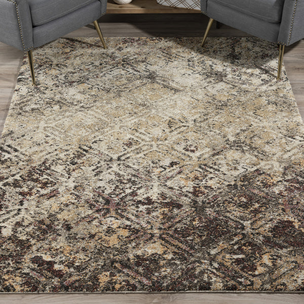 Homeroots 10' X 13' Brown Diamond Area Rug  Polypropylene 491620