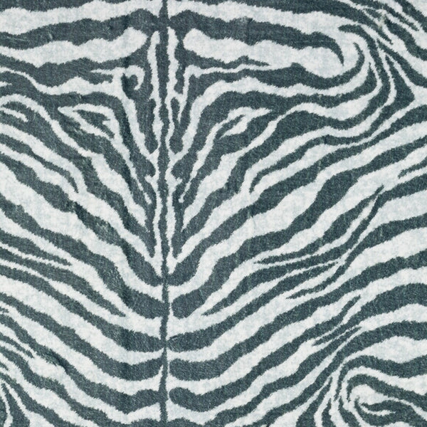 Homeroots 8' X 8' Grey Round Zebra Print Shag Handmade Non Skid Area Rug  Polyester 491630