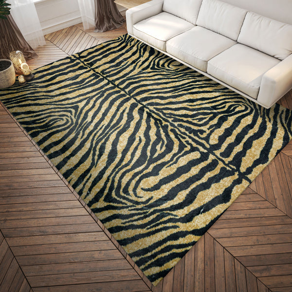 Homeroots 3' X 5' Black And Gold Animal Print Shag Handmade Non Skid Area Rug  Polyester 491633