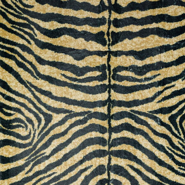 Homeroots 5' X 8' Black And Gold Animal Print Shag Handmade Non Skid Area Rug  Polyester 491634