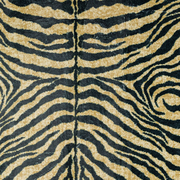 Homeroots 8' X 8' Black And Gold Round Animal Print Shag Handmade Non Skid Area Rug  Polyester 491636