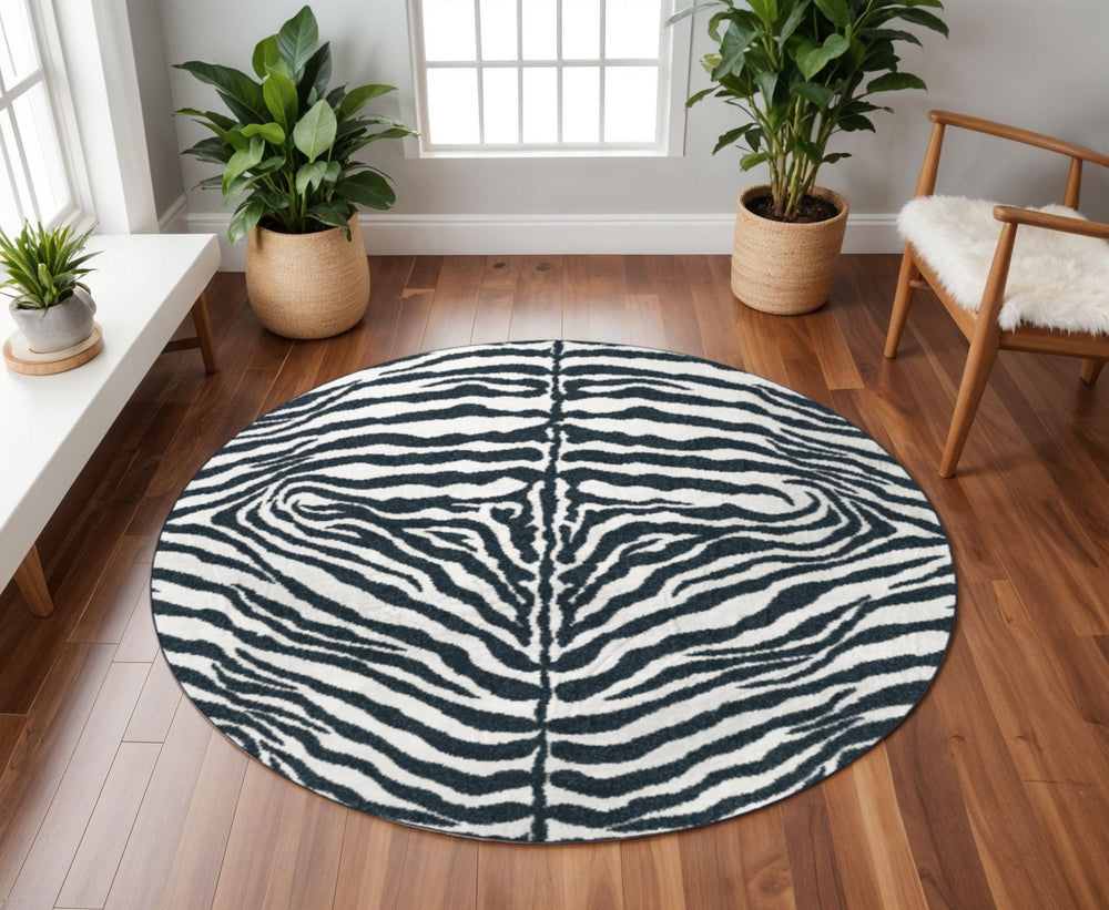 Homeroots 8' X 8' Black And White Zebra Print Round Shag Handmade Non Skid Area Rug  Polyester 491642