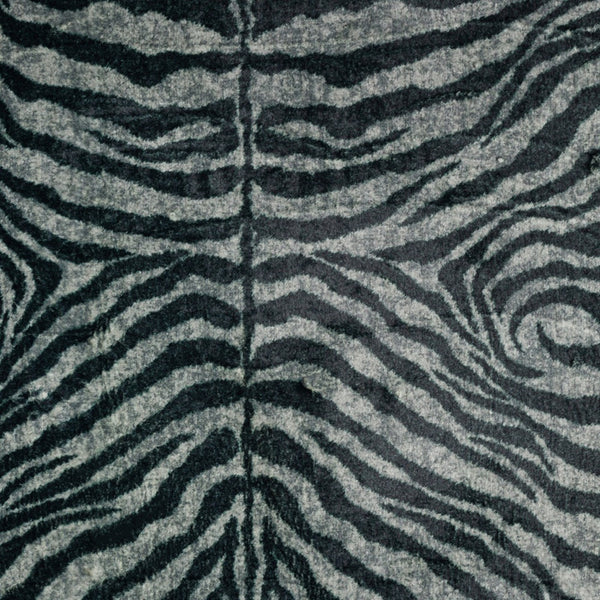 Homeroots 5' X 8' Black And Gray Zebra Print Shag Handmade Non Skid Area Rug  Polyester 491646