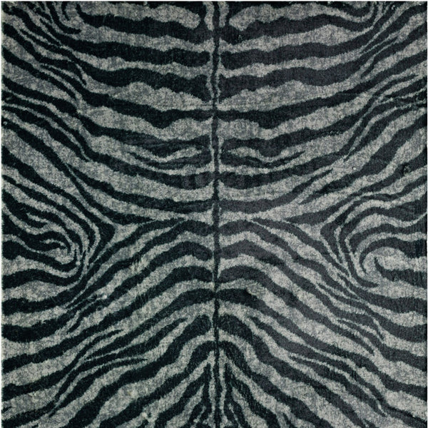 Homeroots 8' X 8' Black And Gray Round Zebra Print Shag Handmade Non Skid Area Rug  Polyester 491648