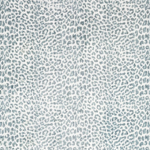 Homeroots 5' X 8' Grey Leopard Print Shag Handmade Non Skid Area Rug  Polyester 491658