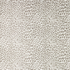 Homeroots 5' X 8' Beige And Cream Leopard  Print Shag Handmade Non Skid Area Rug  Polyester 491676