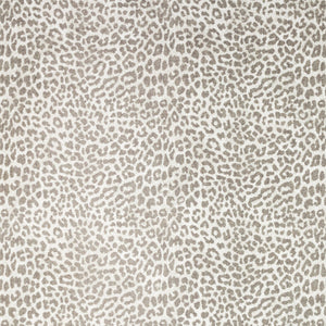 Homeroots 8' X 10' Beige And Cream Leopard  Print Shag Handmade Non Skid Area Rug  Polyester 491677