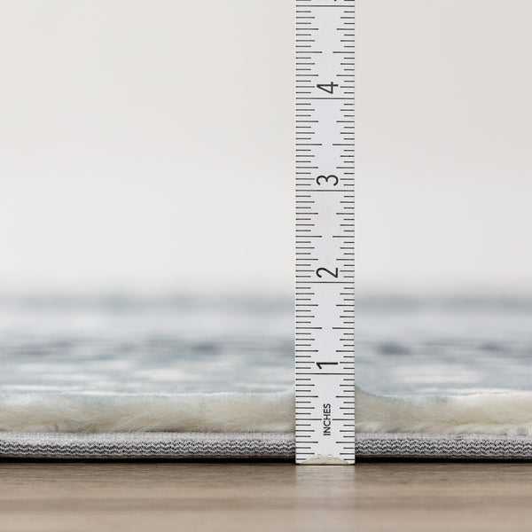 Homeroots 3' X 5' Grey Gazelle Print Shag Handmade Non Skid Area Rug  Polyester 491681