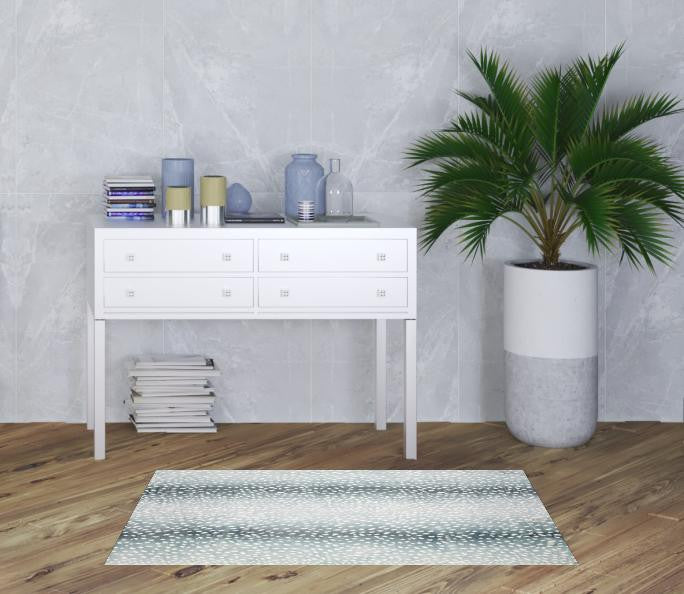 Homeroots 3' X 5' Grey Gazelle Print Shag Handmade Non Skid Area Rug  Polyester 491681