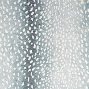 Homeroots 8' X 10' Grey Gazelle Print Shag Handmade Non Skid Area Rug  Polyester 491683