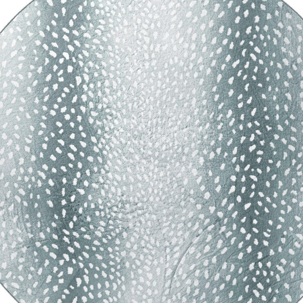 Homeroots 8' X 8' Grey Gazelle Round Shag Handmade Non Skid Area Rug  Polyester 491684