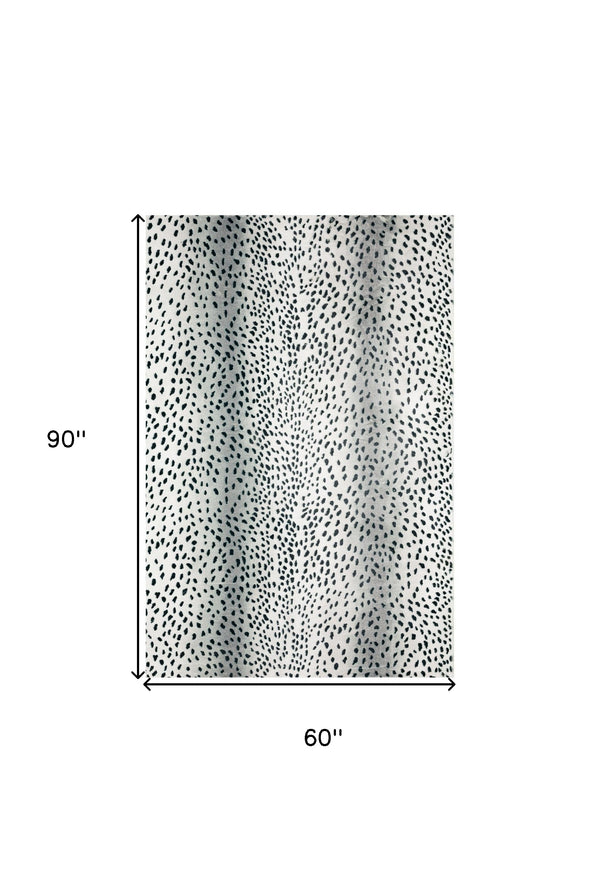 Homeroots 5' X 8' Black Gazelle Print Shag Handmade Non Skid Area Rug  Polyester 491694