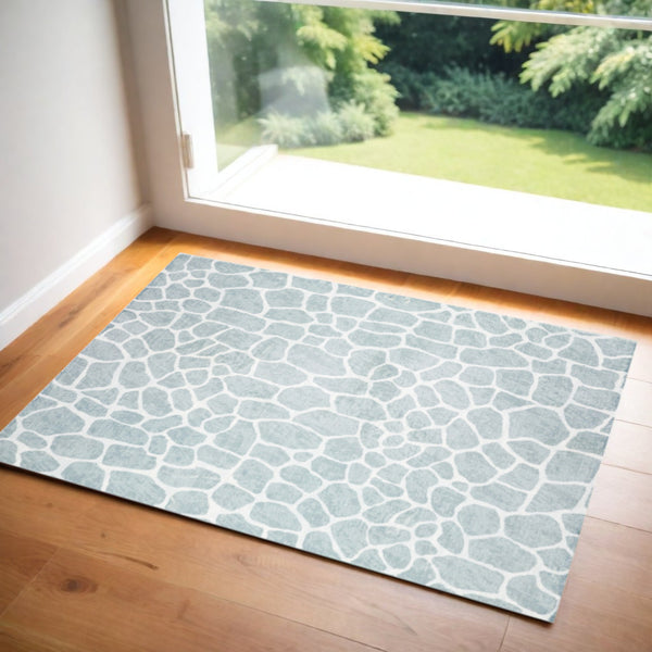 Homeroots 3' X 5' Gray And Ivory Animal Print Handmade Non Skid Area Rug  Polyester 491711