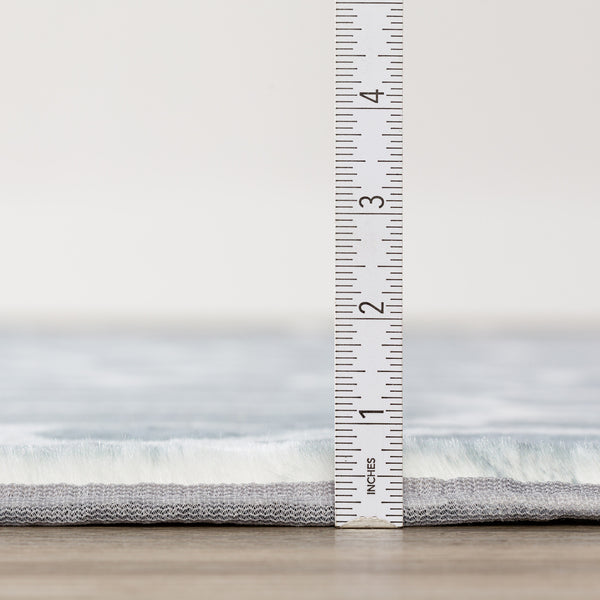 Homeroots 5' X 8' Gray And Ivory Animal Print Handmade Non Skid Area Rug  Polyester 491712