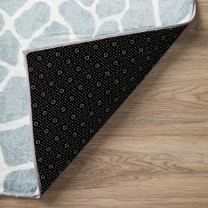 Homeroots 8' X 10' Gray And Ivory Animal Print Handmade Non Skid Area Rug  Polyester 491713