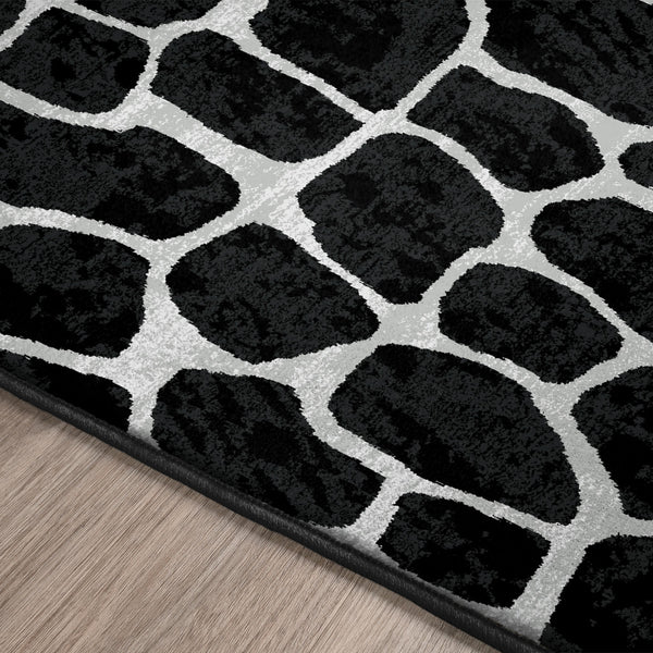 Homeroots 3' X 5' Black And White Croc Print Shag Handmade Non Skid Area Rug  Polyester 491717