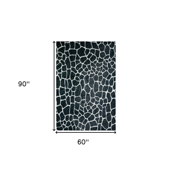 Homeroots 5' X 8' Black And White Croc Print Shag Handmade Non Skid Area Rug  Polyester 491718