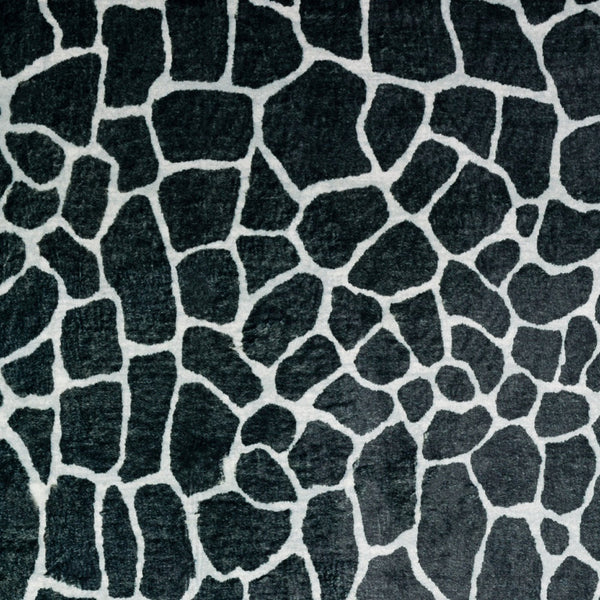 Homeroots 8' X 8' Black And White Croc Round Shag Handmade Non Skid Area Rug  Polyester 491720