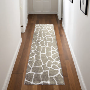 Homeroots 2' X 8' Beige Giraffe Print Shag Handmade Non Skid Runner Rug  Polyester 491722