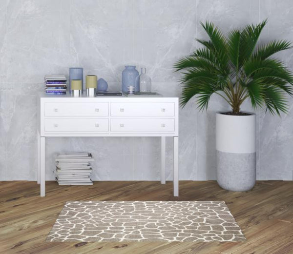 Homeroots 3' X 5' Beige Giraffe Print Shag Handmade Non Skid Area Rug  Polyester 491723