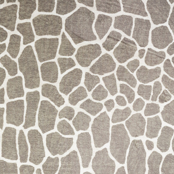 Homeroots 5' X 8' Beige Giraffe Print Shag Handmade Non Skid Area Rug  Polyester 491724