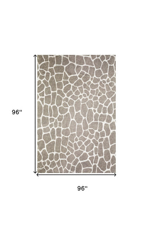 Homeroots 8' X 8' Beige Round Giraffe Print Shag Handmade Non Skid Area Rug  Polyester 491726