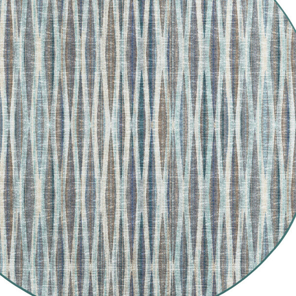 Homeroots 4' Blue Round Ombre Tufted Handmade Area Rug  Polyester 491766