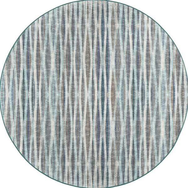 Homeroots 4' Blue Round Ombre Tufted Handmade Area Rug  Polyester 491766