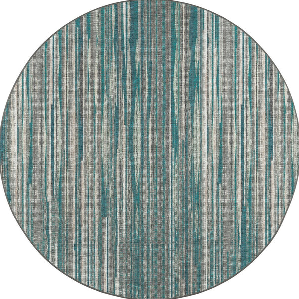 Homeroots 4' Blue Round Ombre Tufted Handmade Area Rug  Polyester 491799