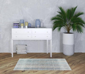 Homeroots 3' X 5' Purple Ombre Tufted Handmade Area Rug  Polyester 491809