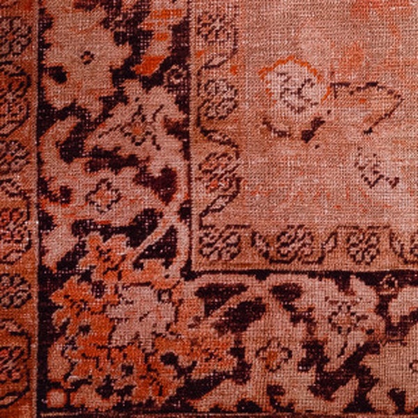 Homeroots 3' X 5' Red Oriental Distressed Non Skid Area Rug  Polyester 491820