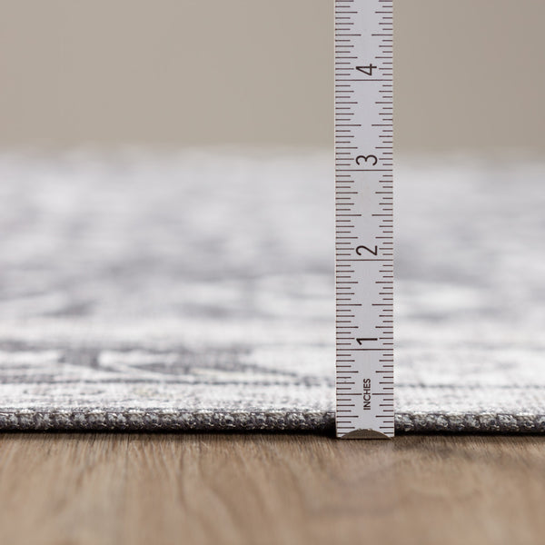 Homeroots 3' X 5' Grey Oriental Distressed Non Skid Area Rug  Polyester 491880